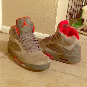 Nike Jordan Retros — Camo & Red — 9.5